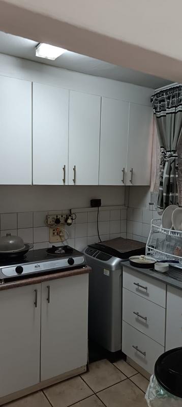 To Let 1 Bedroom Property for Rent in Essenwood KwaZulu-Natal