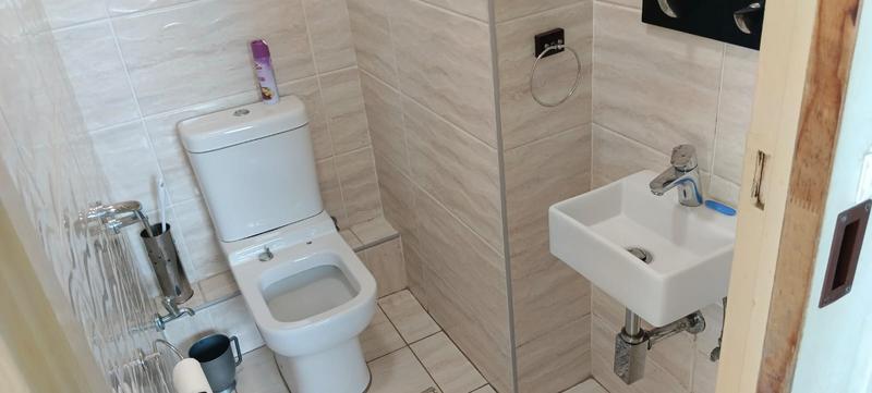 To Let 2 Bedroom Property for Rent in North Beach KwaZulu-Natal