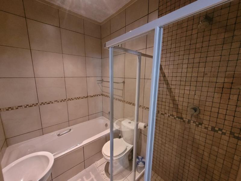 3 Bedroom Property for Sale in Lawrence Rocks KwaZulu-Natal