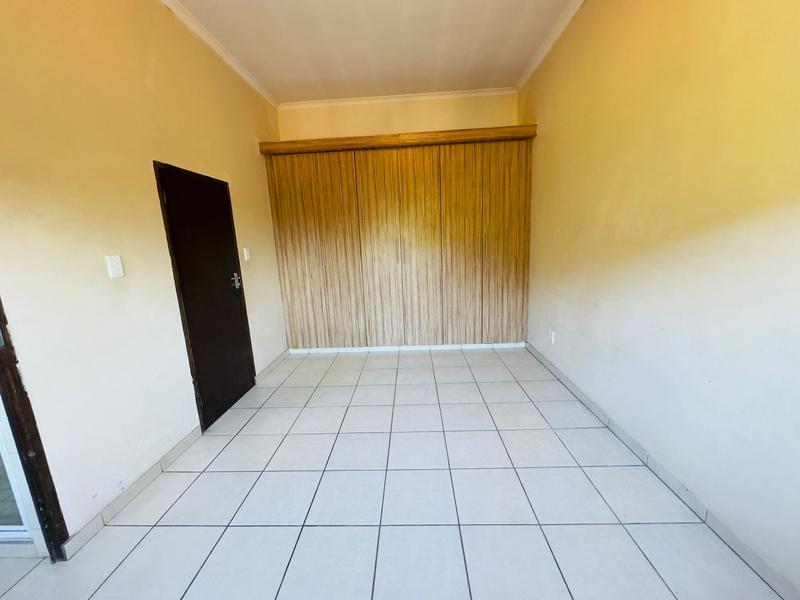 To Let 3 Bedroom Property for Rent in Reservoir Hills KwaZulu-Natal