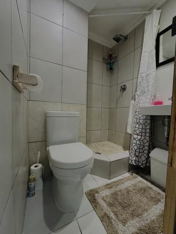 2 Bedroom Property for Sale in Umhlanga Rocks KwaZulu-Natal