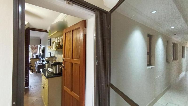 1 Bedroom Property for Sale in Umhlanga Rocks KwaZulu-Natal