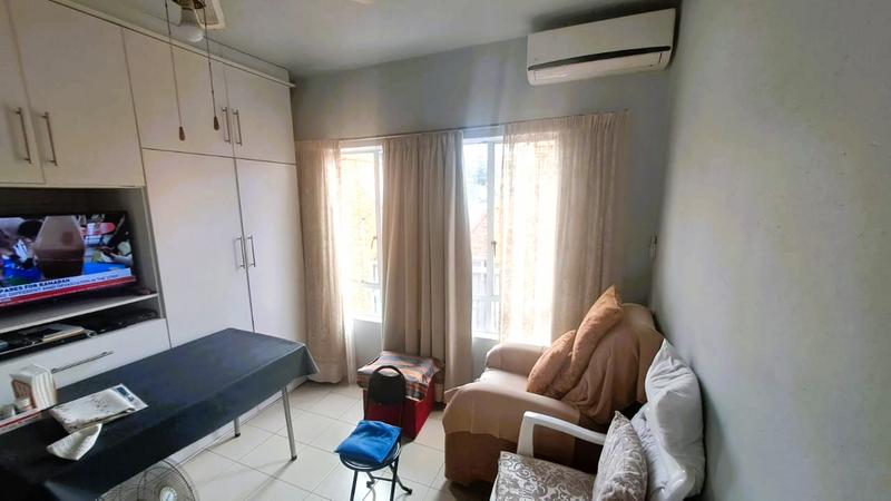 1 Bedroom Property for Sale in Overport KwaZulu-Natal