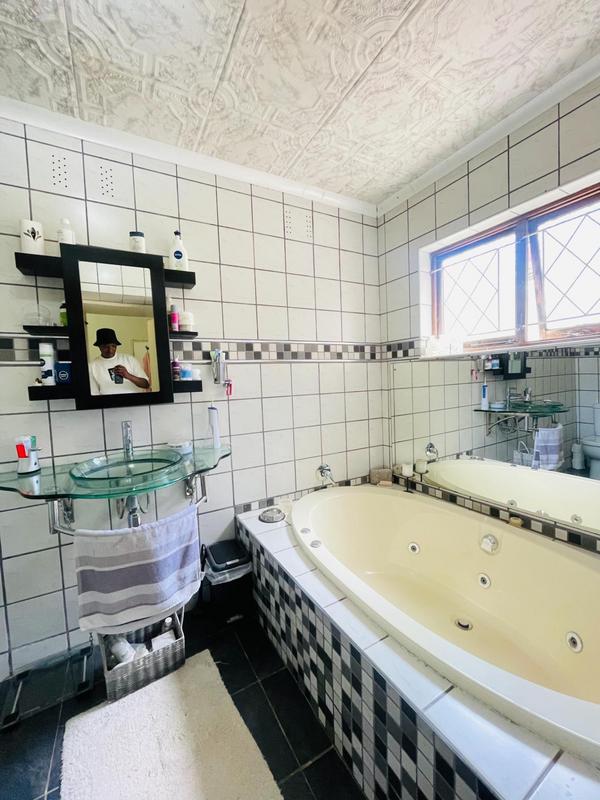 3 Bedroom Property for Sale in Yellowwood Park KwaZulu-Natal