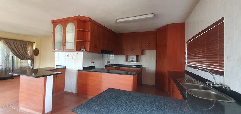 To Let 3 Bedroom Property for Rent in Umkomaas KwaZulu-Natal