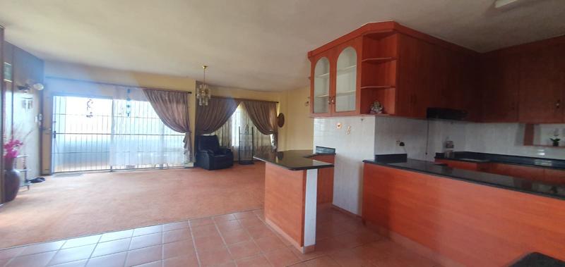 To Let 3 Bedroom Property for Rent in Umkomaas KwaZulu-Natal