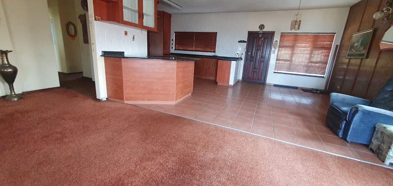 To Let 3 Bedroom Property for Rent in Umkomaas KwaZulu-Natal
