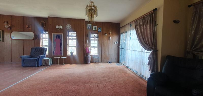 To Let 3 Bedroom Property for Rent in Umkomaas KwaZulu-Natal