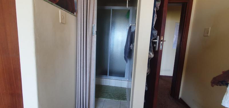 To Let 3 Bedroom Property for Rent in Umkomaas KwaZulu-Natal