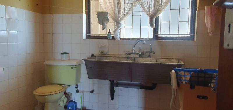 To Let 3 Bedroom Property for Rent in Umkomaas KwaZulu-Natal