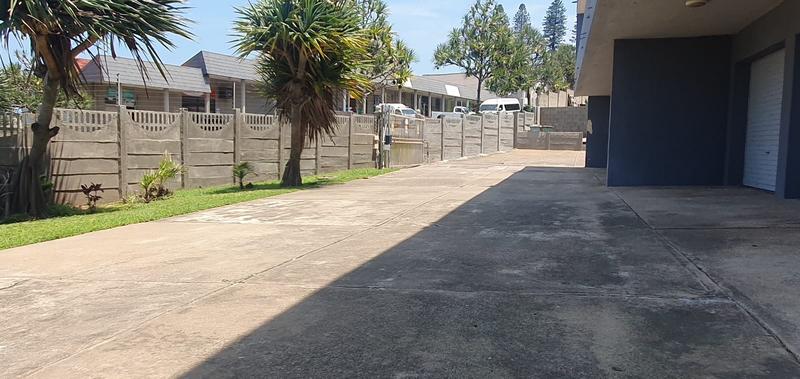 To Let 3 Bedroom Property for Rent in Umkomaas KwaZulu-Natal