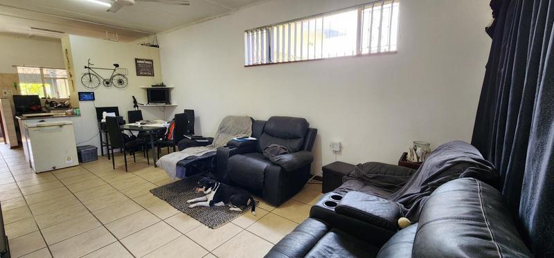 2 Bedroom Property for Sale in Umkomaas KwaZulu-Natal