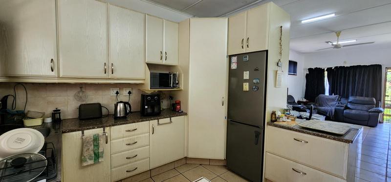 2 Bedroom Property for Sale in Umkomaas KwaZulu-Natal