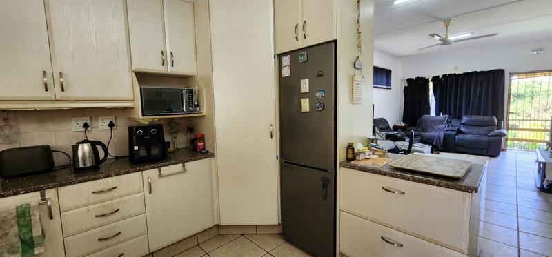 2 Bedroom Property for Sale in Umkomaas KwaZulu-Natal