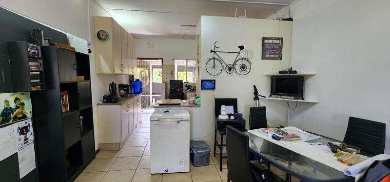 2 Bedroom Property for Sale in Umkomaas KwaZulu-Natal