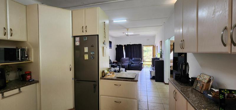 2 Bedroom Property for Sale in Umkomaas KwaZulu-Natal