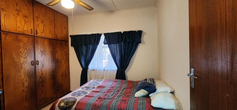 2 Bedroom Property for Sale in Umkomaas KwaZulu-Natal