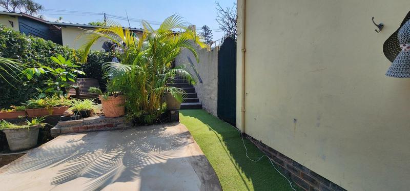 2 Bedroom Property for Sale in Umkomaas KwaZulu-Natal