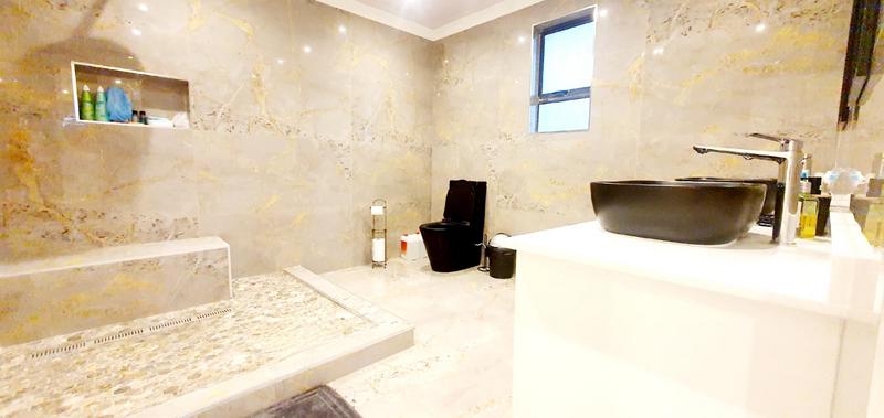 3 Bedroom Property for Sale in Umkomaas KwaZulu-Natal