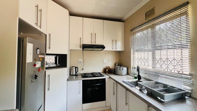 2 Bedroom Property for Sale in Ntuzuma KwaZulu-Natal