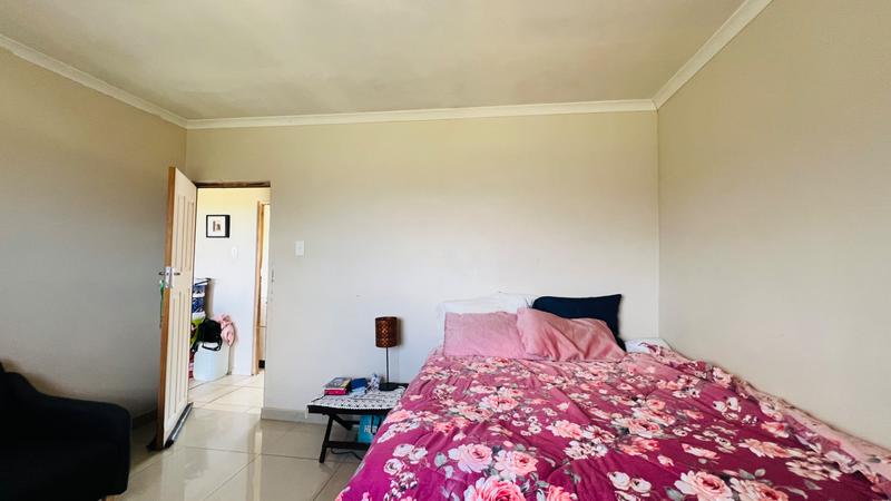 2 Bedroom Property for Sale in Ntuzuma KwaZulu-Natal