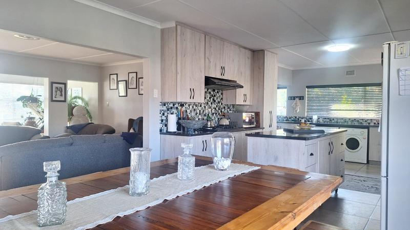 4 Bedroom Property for Sale in Glencoe KwaZulu-Natal