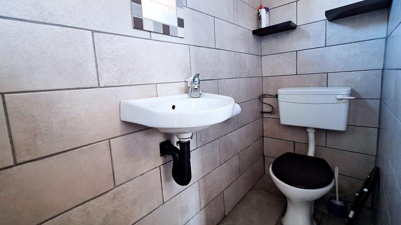 4 Bedroom Property for Sale in Glencoe KwaZulu-Natal