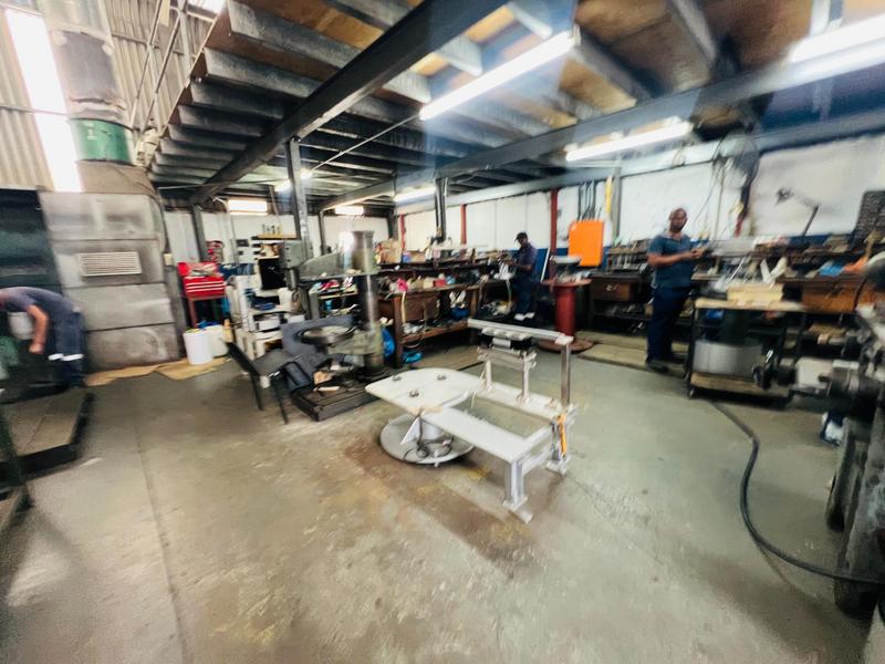 Commercial Property for Sale in Amanzimtoti KwaZulu-Natal