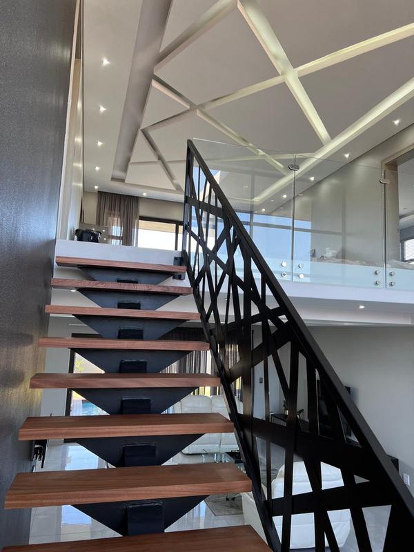 4 Bedroom Property for Sale in Izinga KwaZulu-Natal