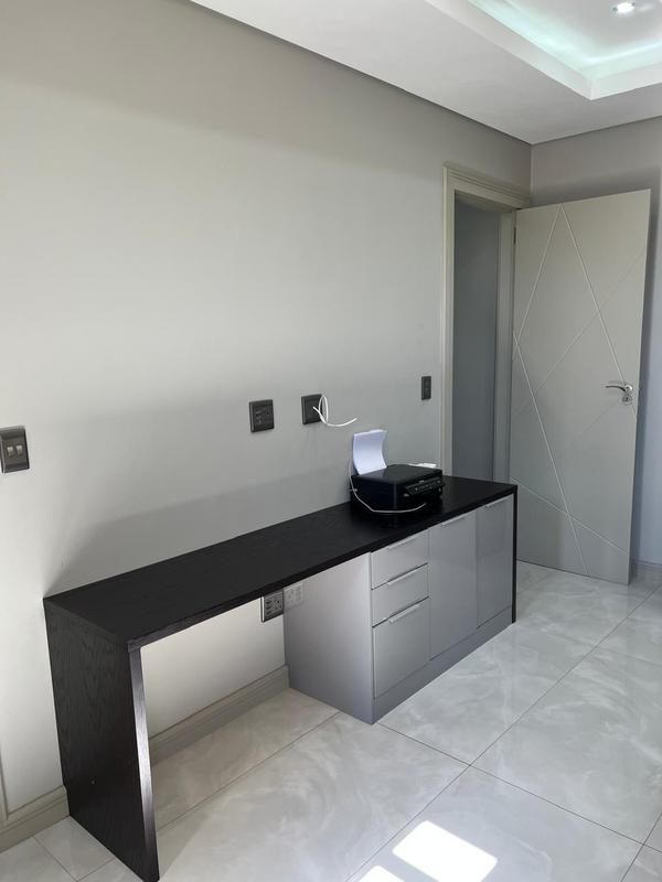 4 Bedroom Property for Sale in Izinga KwaZulu-Natal