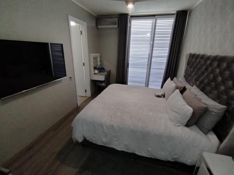 2 Bedroom Property for Sale in New Town Centre KwaZulu-Natal
