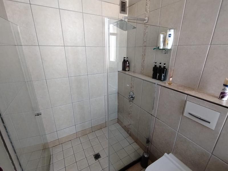 2 Bedroom Property for Sale in New Town Centre KwaZulu-Natal