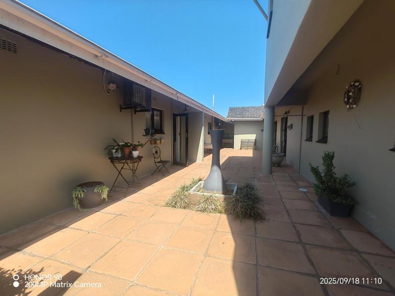 6 Bedroom Property for Sale in Ramsgate KwaZulu-Natal
