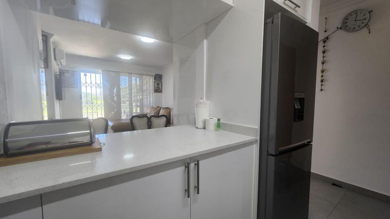 2 Bedroom Property for Sale in North Beach KwaZulu-Natal