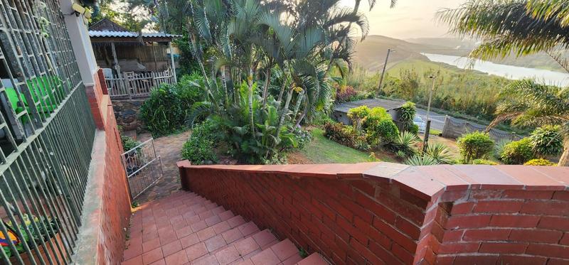 5 Bedroom Property for Sale in Umkomaas KwaZulu-Natal