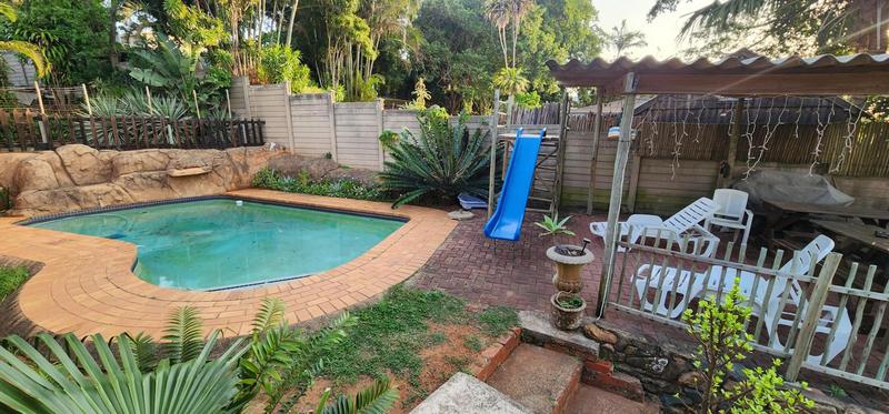 5 Bedroom Property for Sale in Umkomaas KwaZulu-Natal