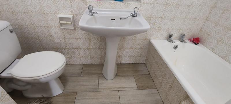 5 Bedroom Property for Sale in Ramsgate KwaZulu-Natal