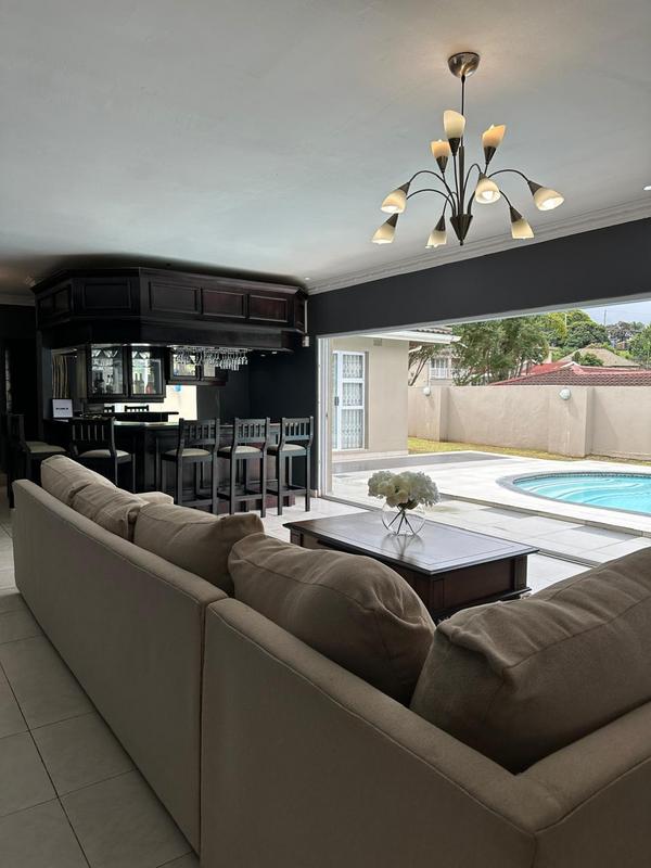 6 Bedroom Property for Sale in Escombe KwaZulu-Natal