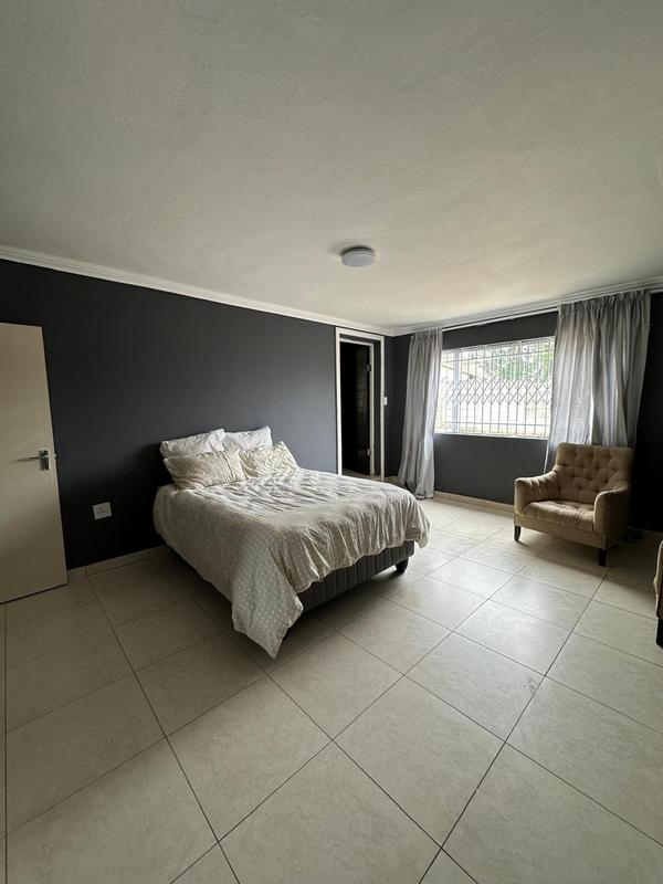 6 Bedroom Property for Sale in Escombe KwaZulu-Natal