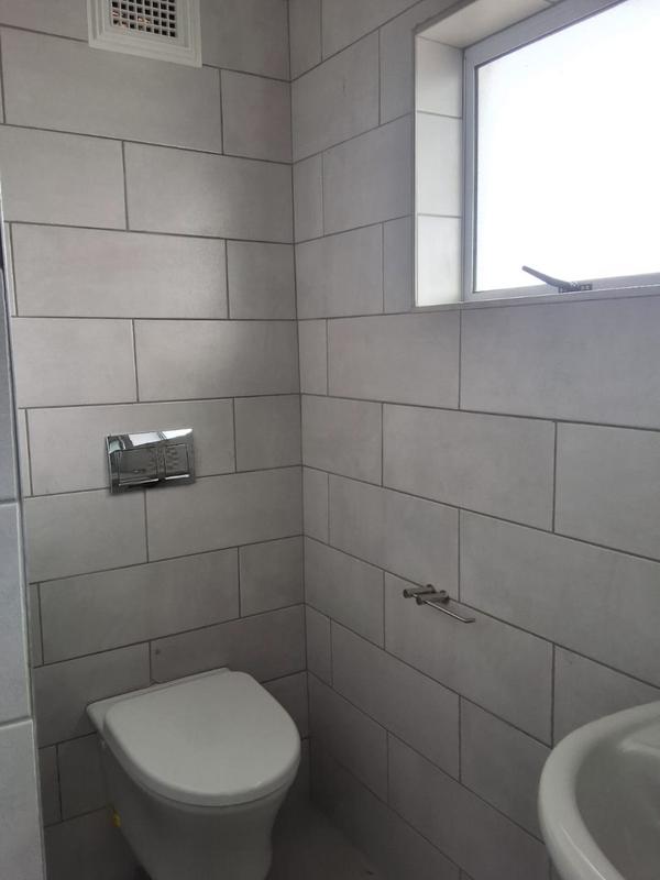 6 Bedroom Property for Sale in Escombe KwaZulu-Natal