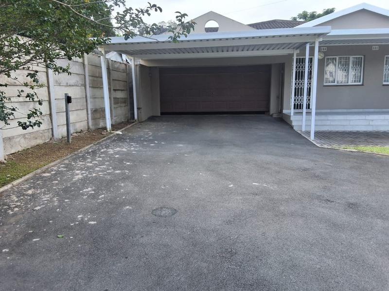 6 Bedroom Property for Sale in Escombe KwaZulu-Natal