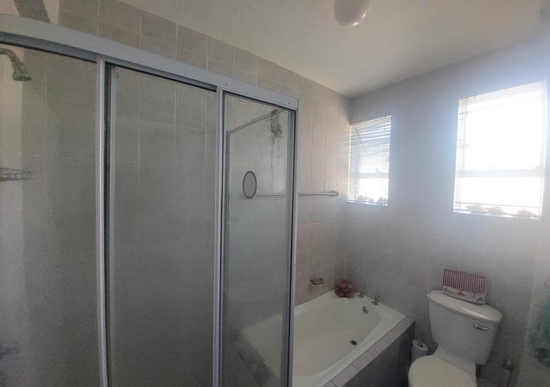 To Let 2 Bedroom Property for Rent in Glenwood KwaZulu-Natal