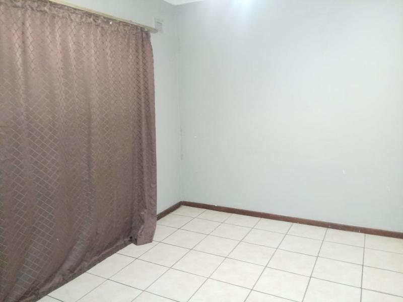 To Let 2 Bedroom Property for Rent in Moseley Park KwaZulu-Natal