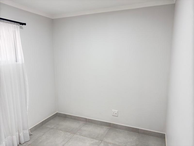 To Let 2 Bedroom Property for Rent in Lincoln Meade KwaZulu-Natal