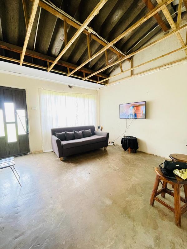 1 Bedroom Property for Sale in Ntuzuma KwaZulu-Natal
