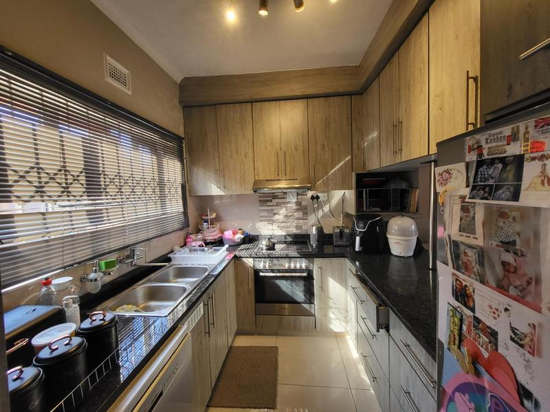 To Let 2 Bedroom Property for Rent in La Mercy KwaZulu-Natal