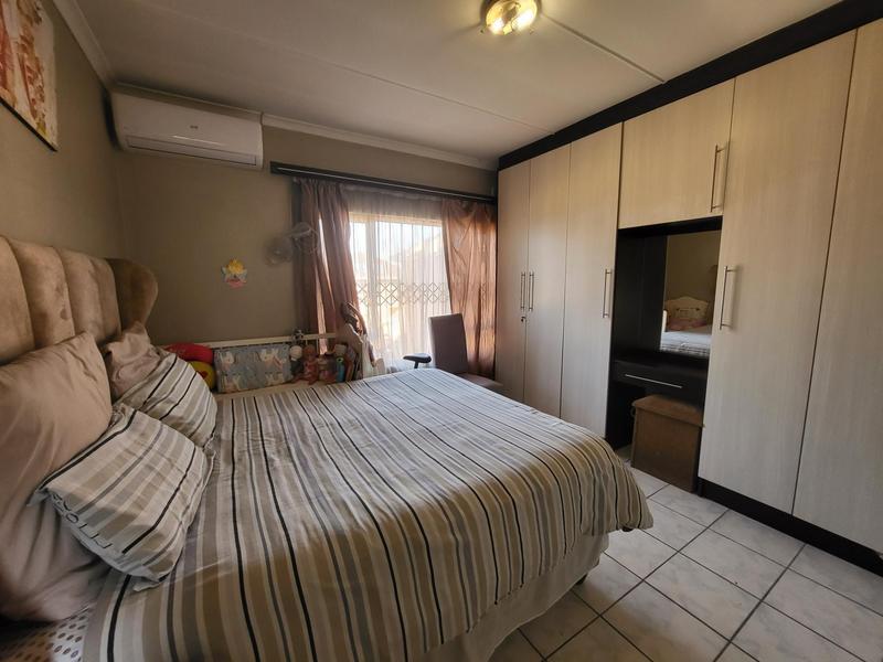 To Let 2 Bedroom Property for Rent in La Mercy KwaZulu-Natal