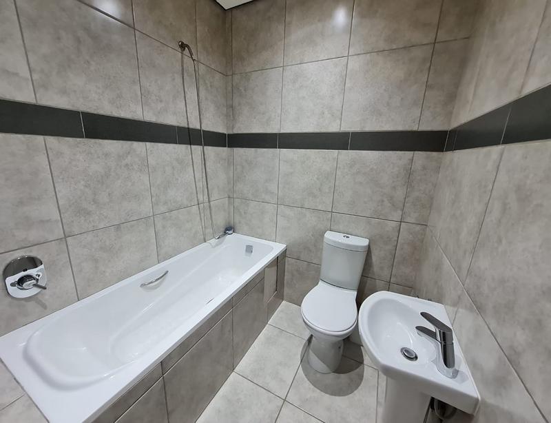 To Let 3 Bedroom Property for Rent in Queensburgh KwaZulu-Natal