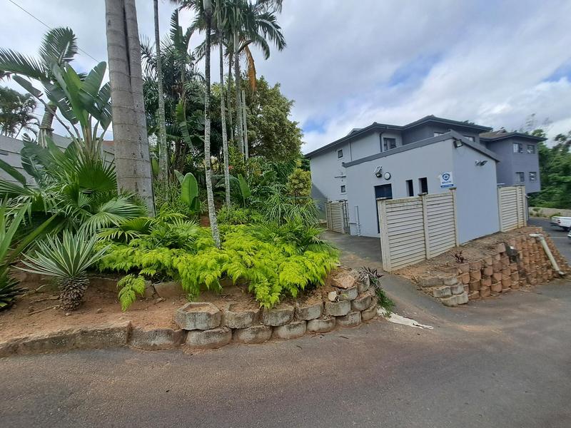 To Let 3 Bedroom Property for Rent in Queensburgh KwaZulu-Natal