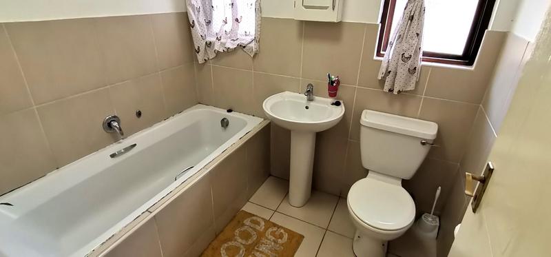 3 Bedroom Property for Sale in Queensburgh KwaZulu-Natal